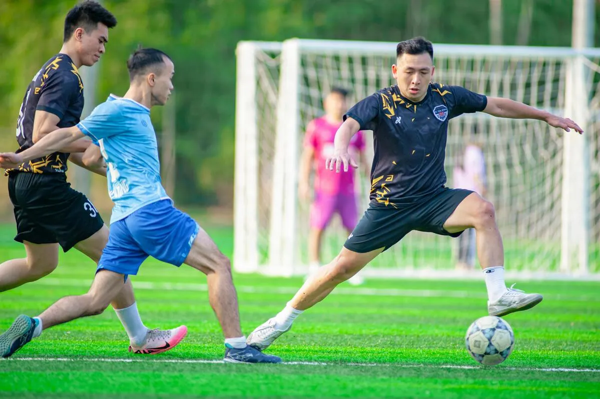 PSV领先第三名21分成功锁定资格 成为第三支晋级下赛季欧冠正赛的球队